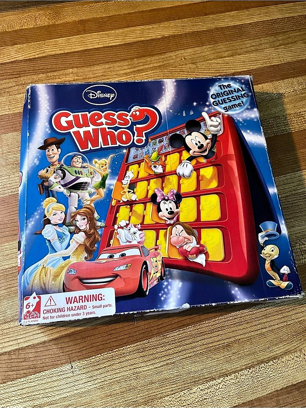 Hasbro Guess Who? Disney Edition Disney Board Game